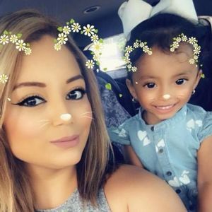 Meet your Posher, Alma